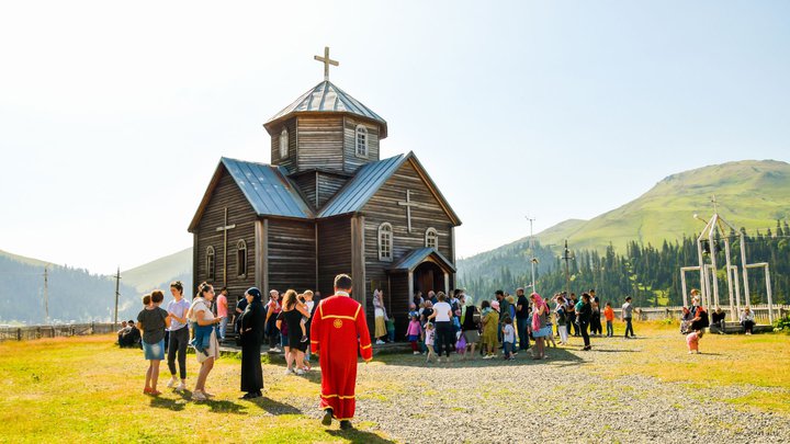 How is the religious holiday of Motsametoba in Georgia