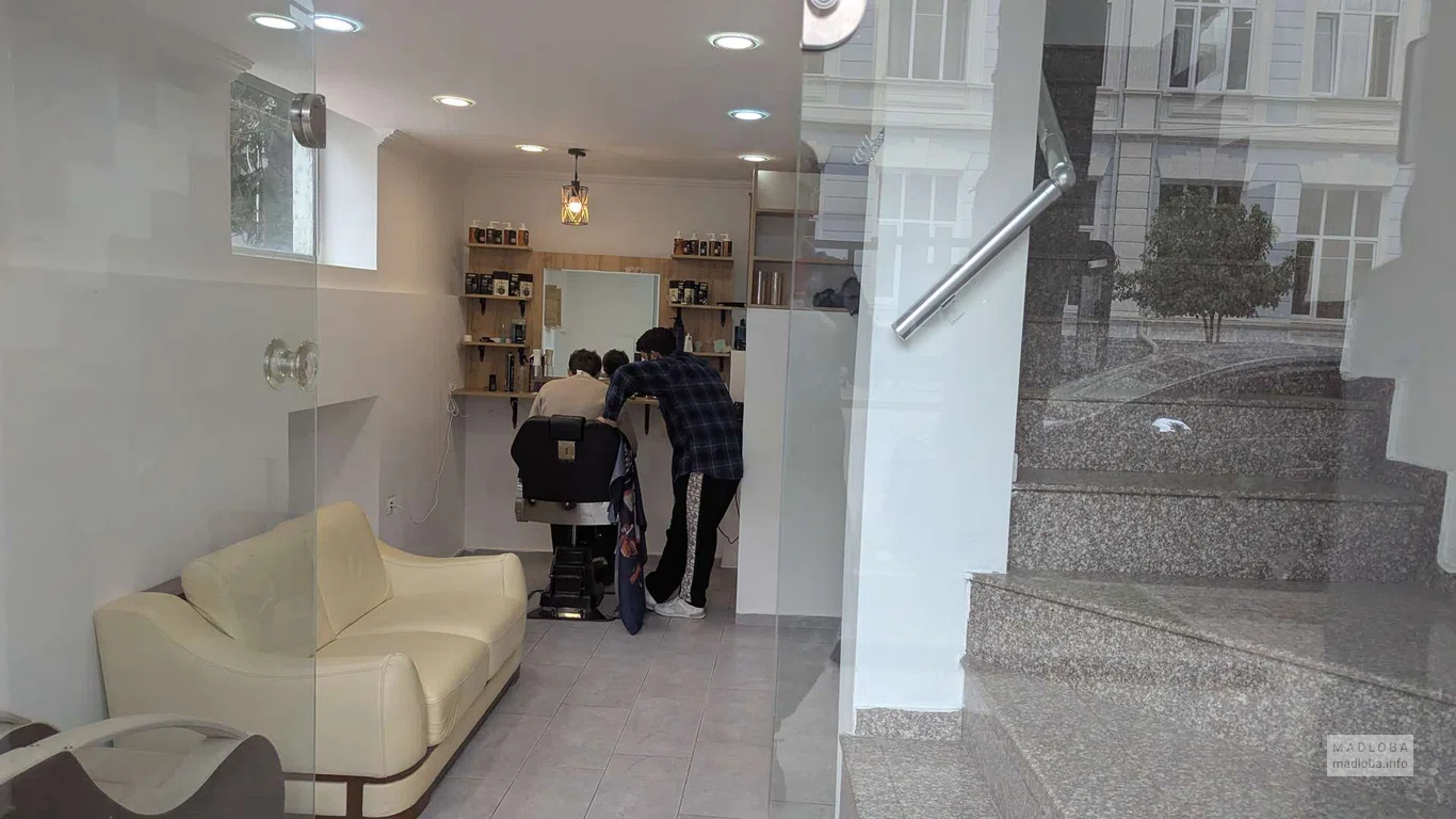 Barber Kamashidze в Батуми – мужская парикмахерская на Меликишвили