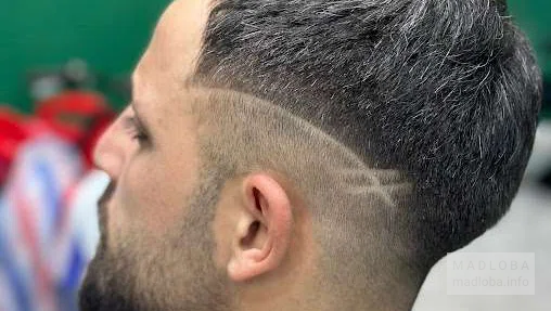 Barbershop Beraat стрижка