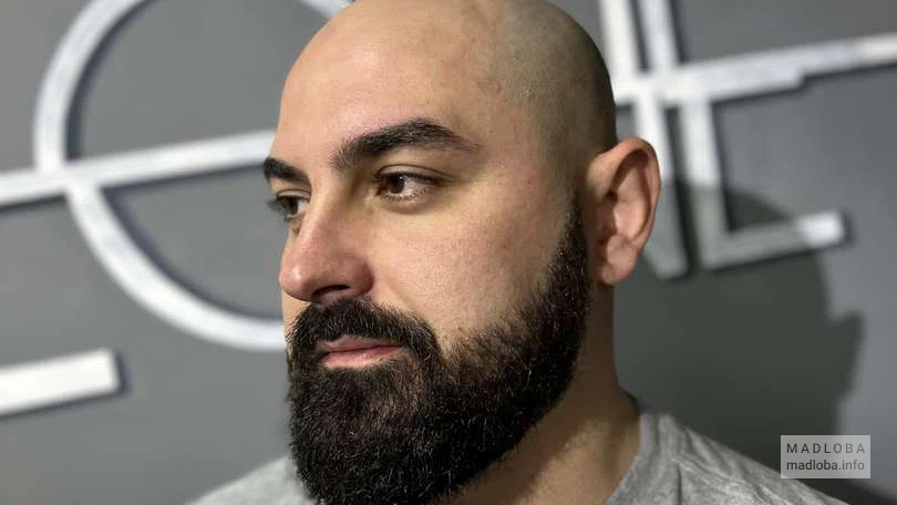 Barbershop 'Real One' коррекция бороды