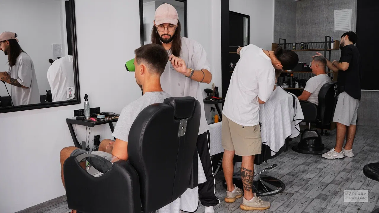 Barbershop The Brothers интерьер