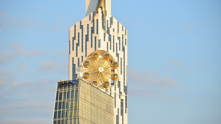 Колесо обозрения Батумской башни
