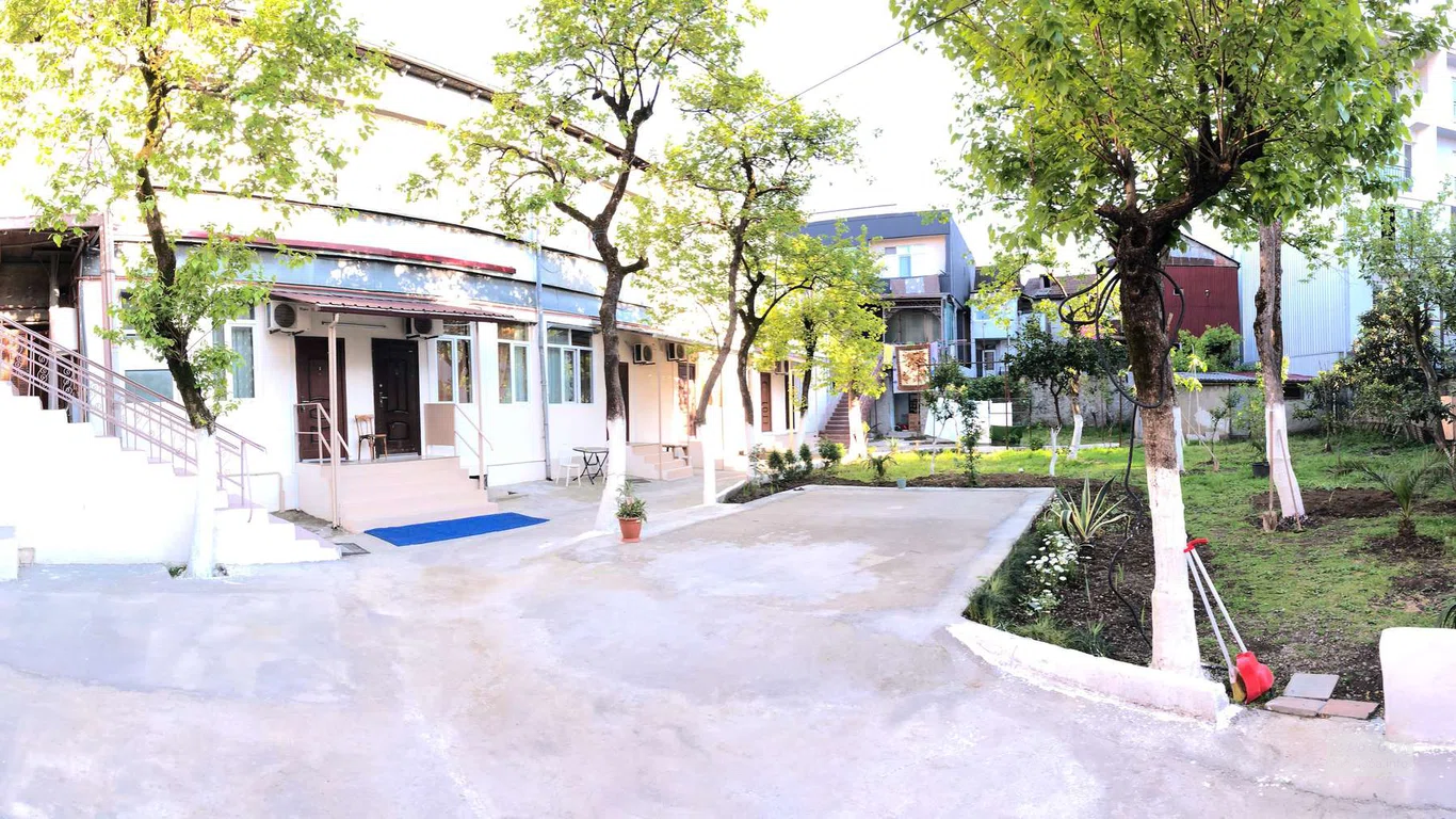 Отель "Batumi Summer Hotel"