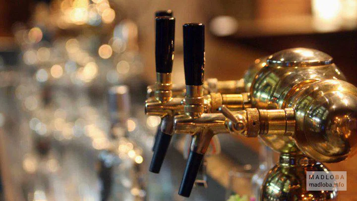 Аппарат для розлива пенных напитков Bavarian Brauhaus