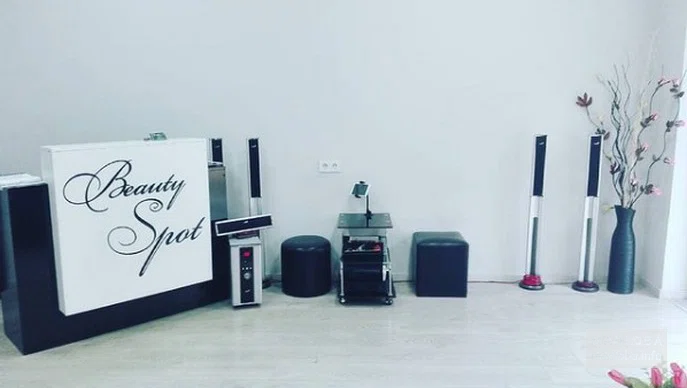 Beauty Spot - სალონი, სადაც სიგრილე არასოდეს გამოდის მოდიდან ✂
