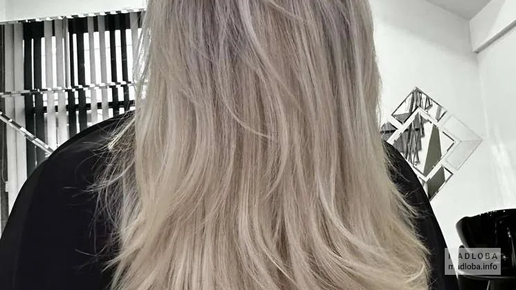 Дом красоты Glamour мелирование на длинные волосы