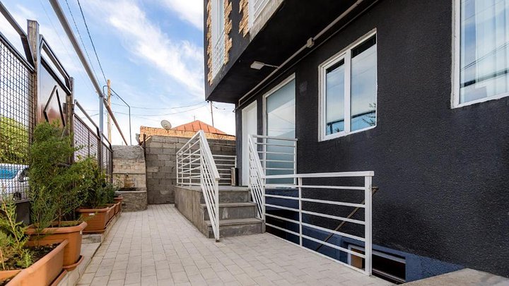 Big Family Guest House