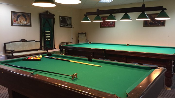 Billiard Club 111