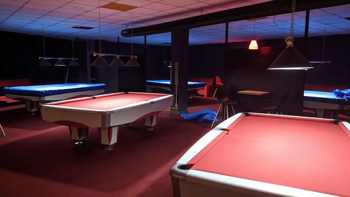 Pool Room (Champion 2006)