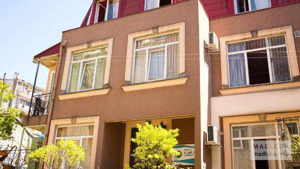 Вид здания Black Sea House Hotel
