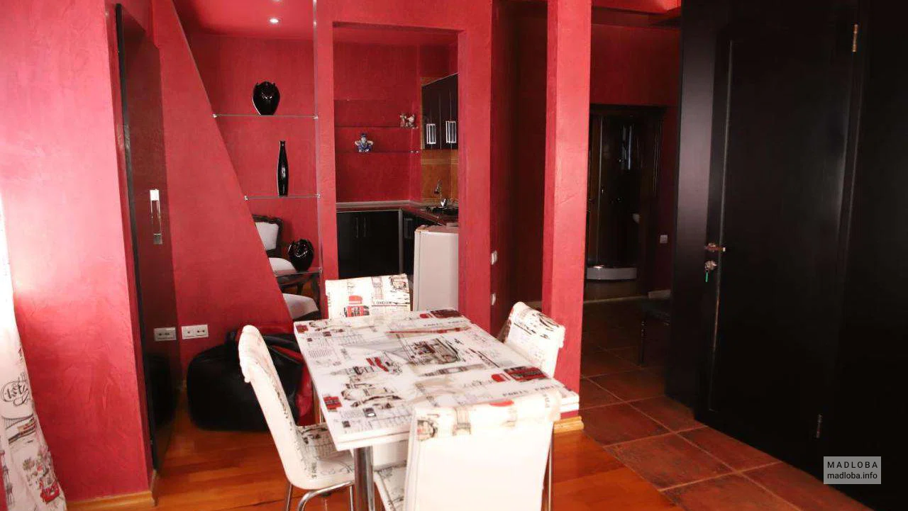 Интерьер в номере Black Sea House Hotel
