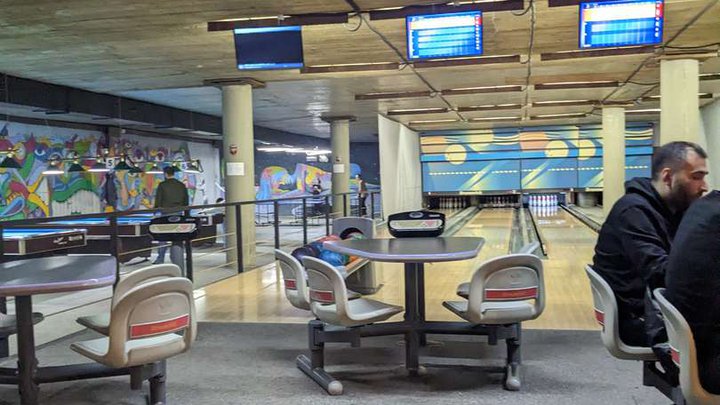 Arena - Bowling & Billiards