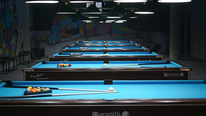 Arena - Bowling & Billiards