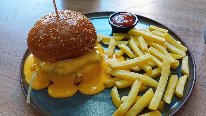 Burger hub