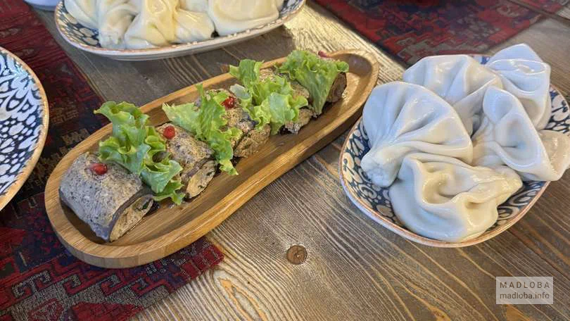 Подача блюд грузинской кухни