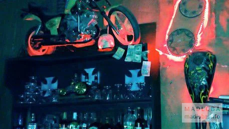 Интерьер Cache Bikers bar Guardians and Cinema Club Cache