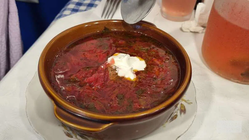 Борщ в меню кафе Elada Cafe