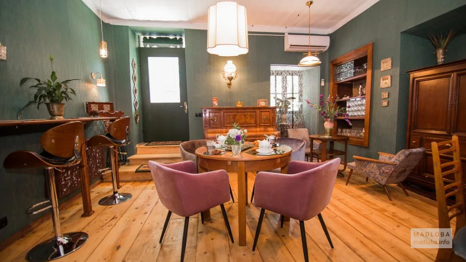 Вип столик в Cafe Valentina в Тбилиси