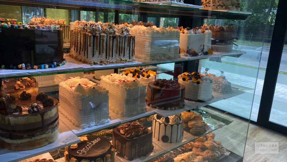 Cake House витрина