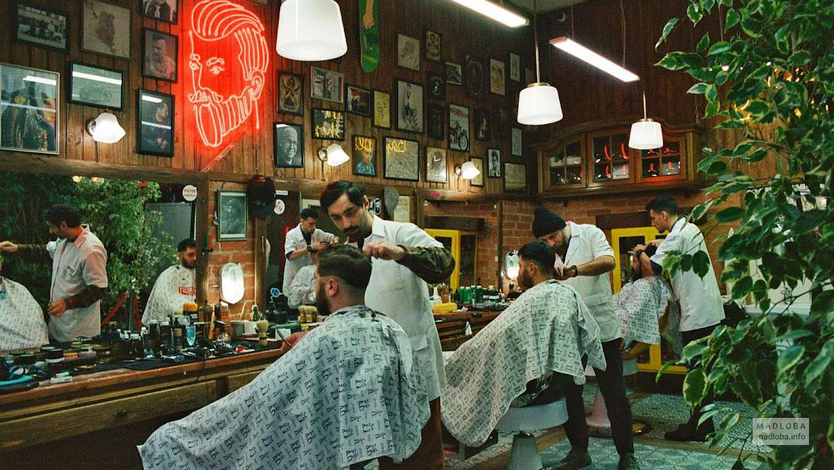 Camora Fabrika рабочая атмосфера