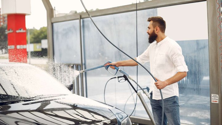 Car wash (David Agmashenebeli St. 13d)