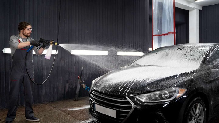 Car wash (Petra Melikishvili St.)