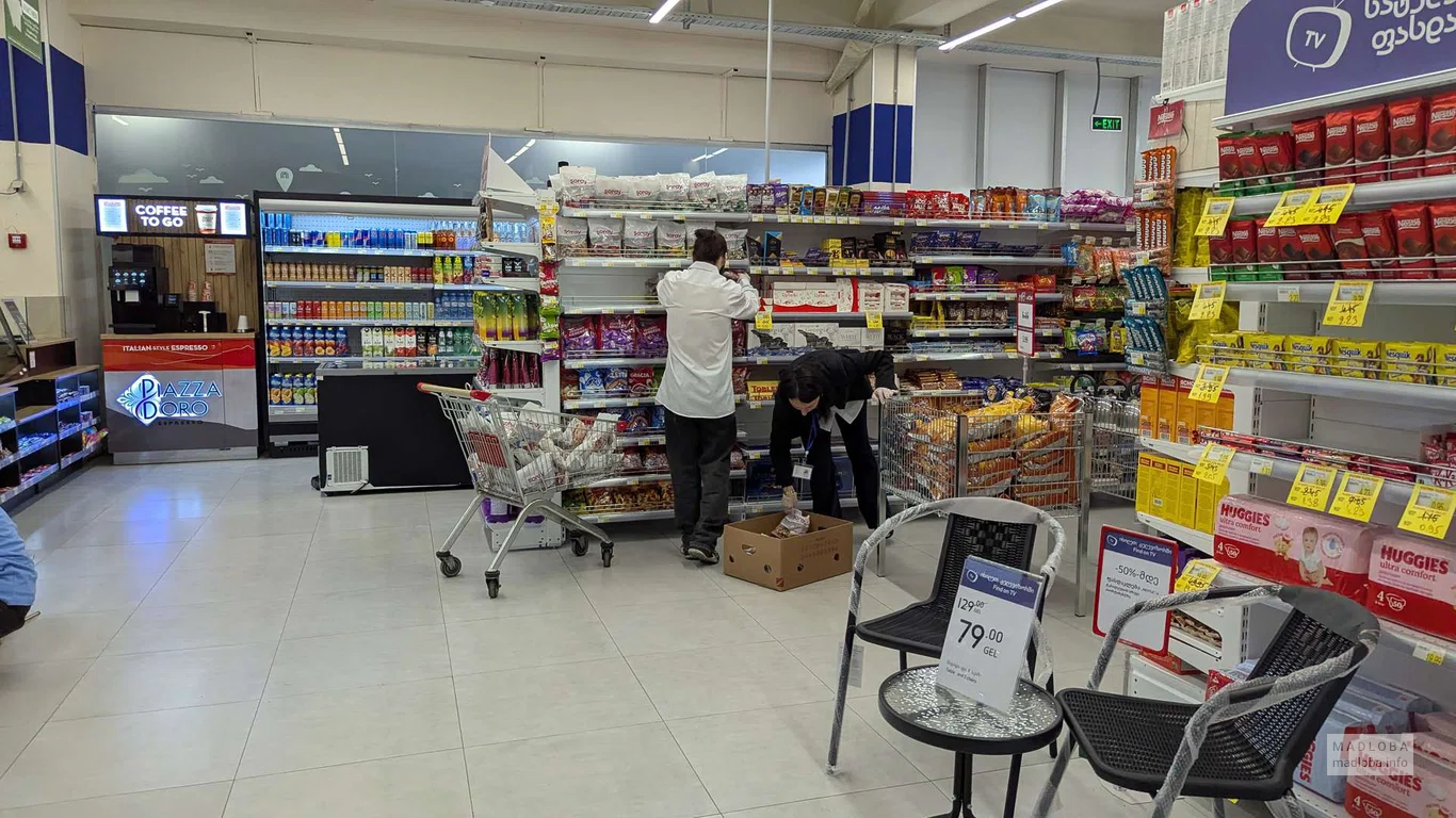 Carrefour (ул. Реваза Комахидзе 8)