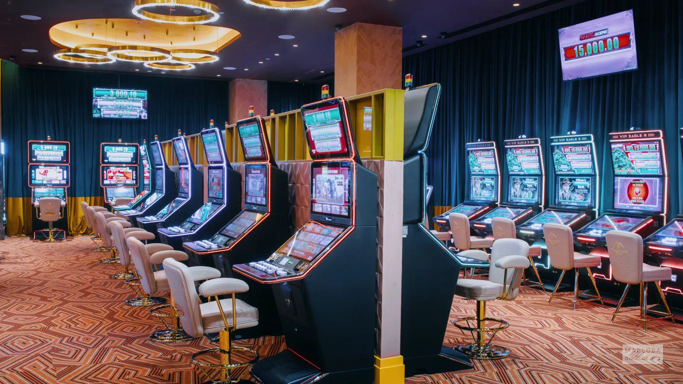 игровые автоматы в Casino Empire