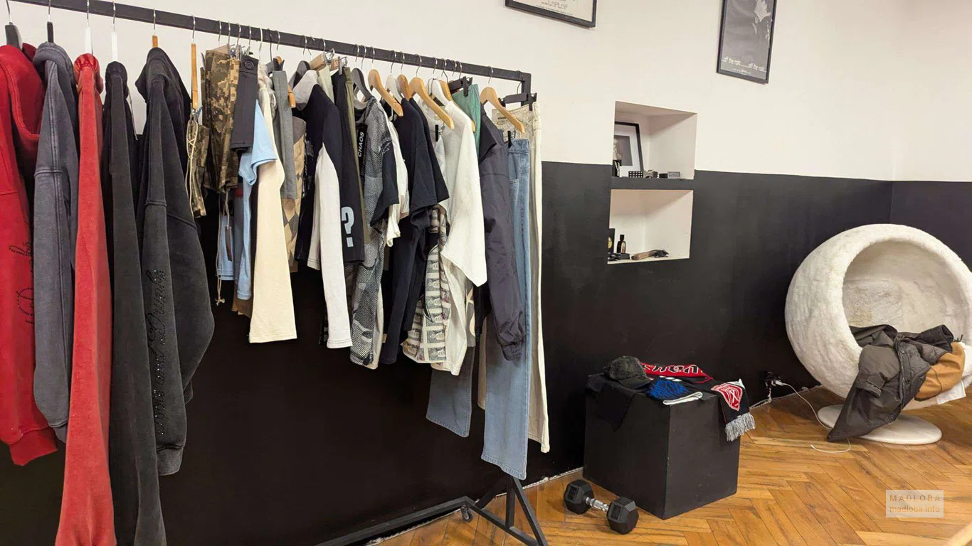 одежда в Chaos Concept Store