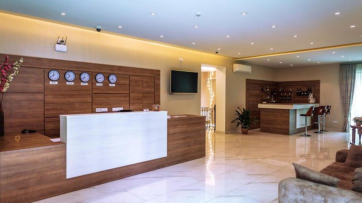 Cherry Garden Hotel