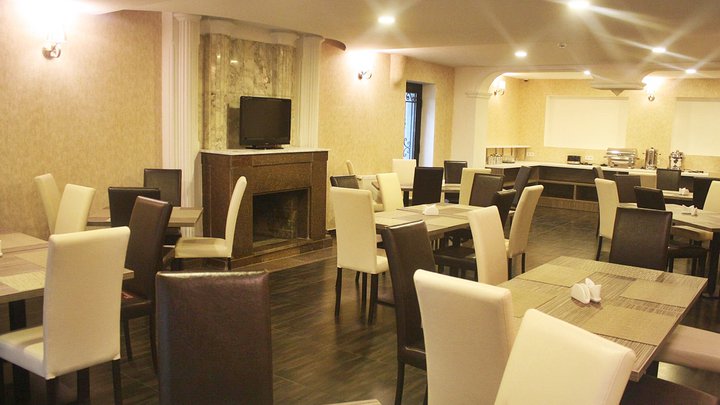 Cherry Garden Hotel
