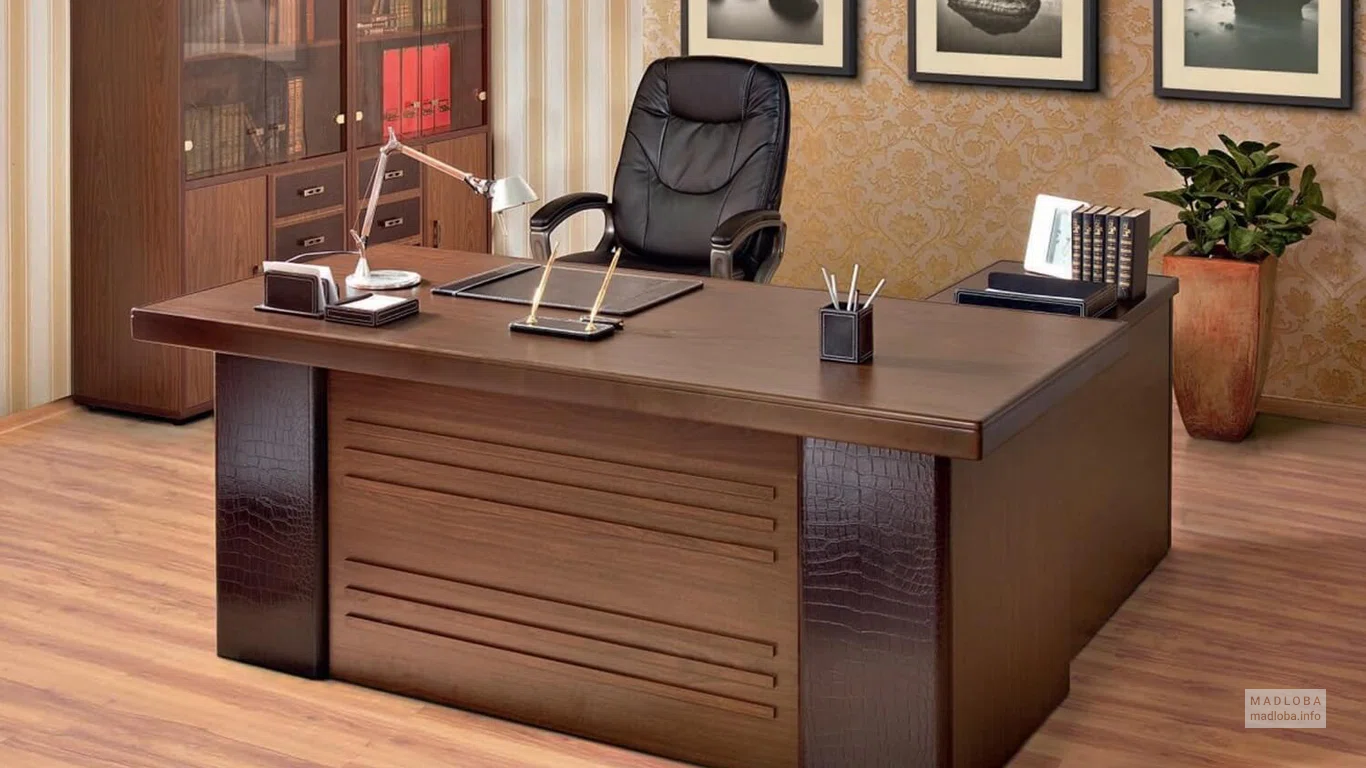 Рабочий стол в офисе City Point