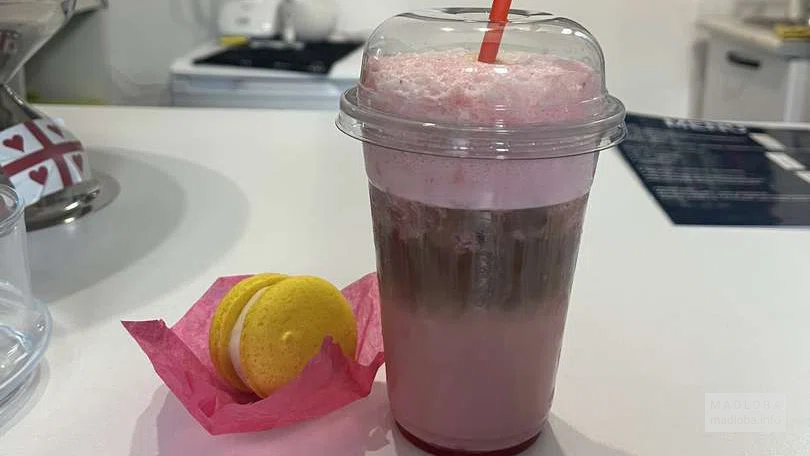 Подача коктейля в Coffee2go