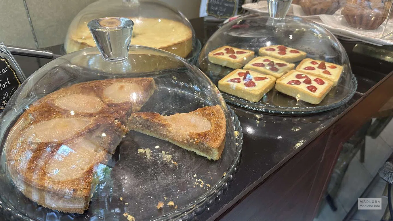 Ассортимент в Coffee House Batumi