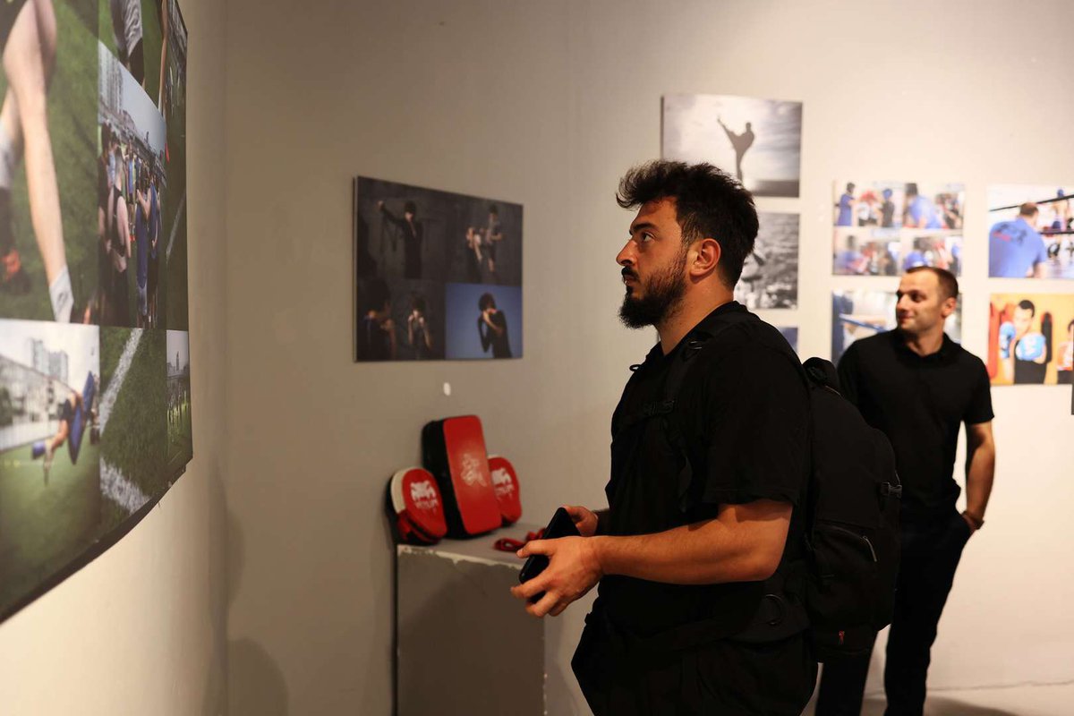Contemporary Art Space - 03.jpg