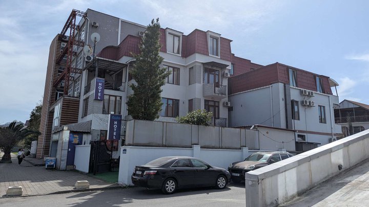 სასტუმრო კონტესი