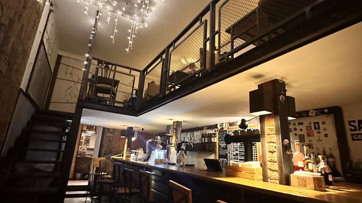 Craft-beer Pub "Sami Ludi"