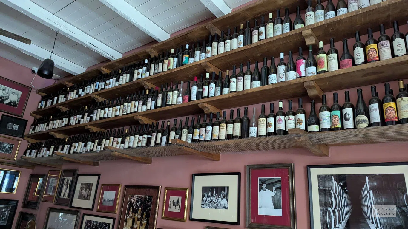 интерьер винного бара Craft Wine Restaurant