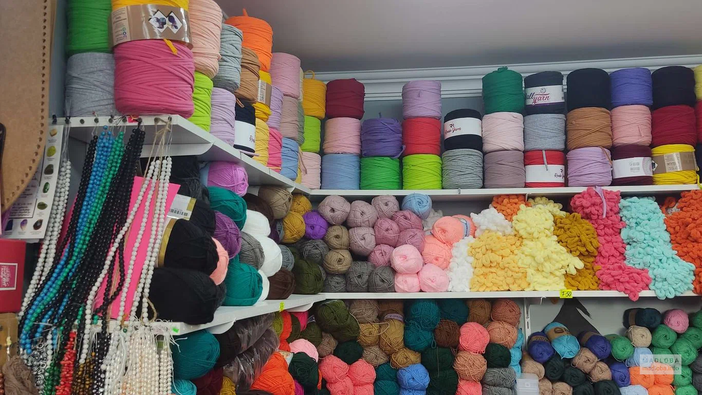 Пряжа и нитки в Craft Store Lilade