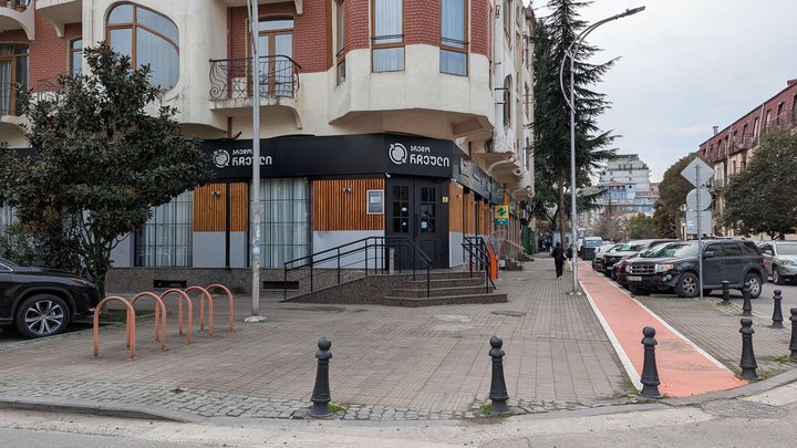 Credo Bank (Gorgasali St., 49)