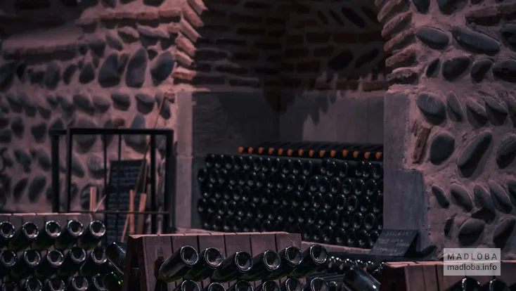 Погреб с алкогольными напитками  "Kakhetian Traditional Winemaking (KTW)"