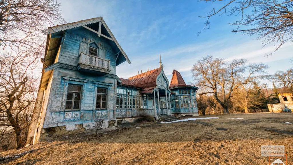 Заброшенная дача Берия в горах Коджори — тишина, сосны и советское прошлое