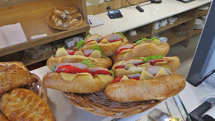 Cafe De Gusto