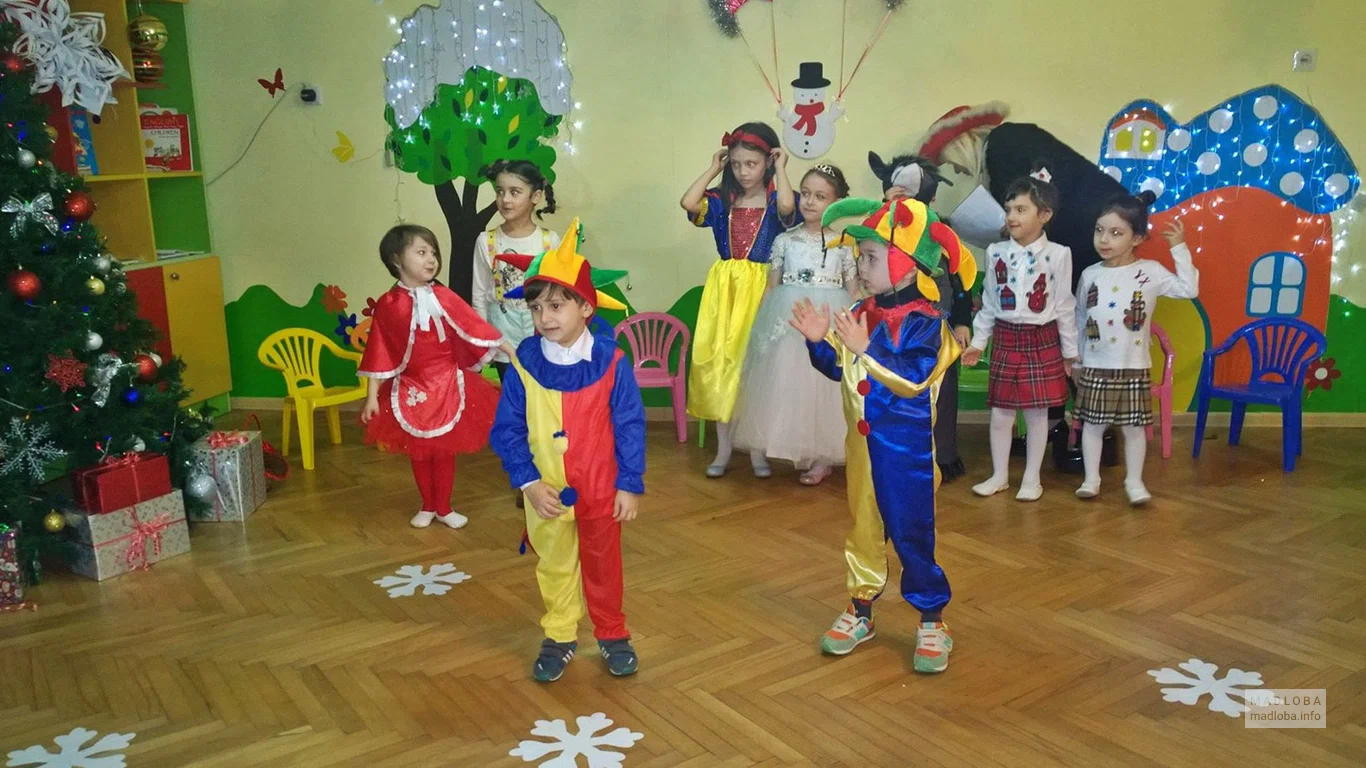 Утренник в Детском саду "Феи" в Грузии