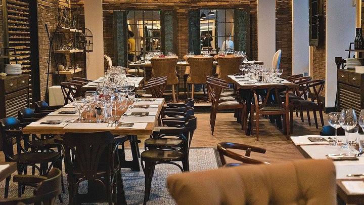Diane hall Restaurant