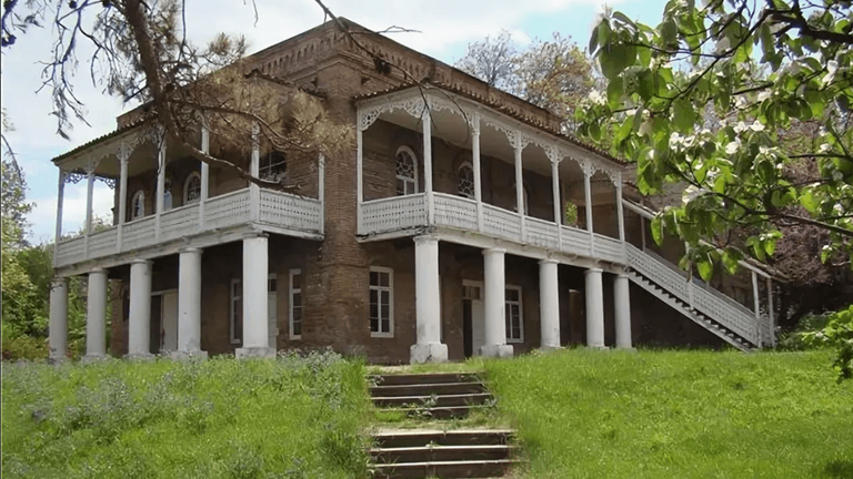 Nato Vachnadze House Museum