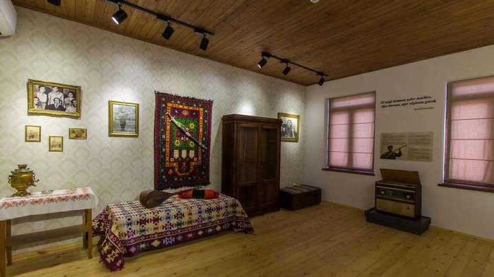Ashug Kamandari House Museum