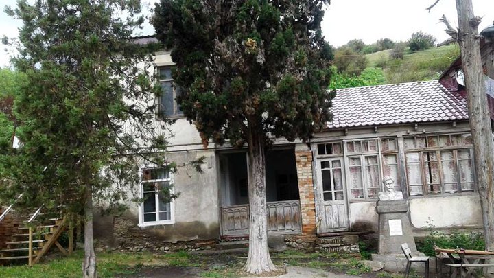 Irodion Evdoshvili House Museum