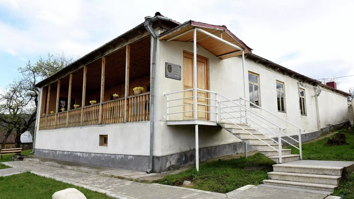 Paolo Iashvili House Museum
