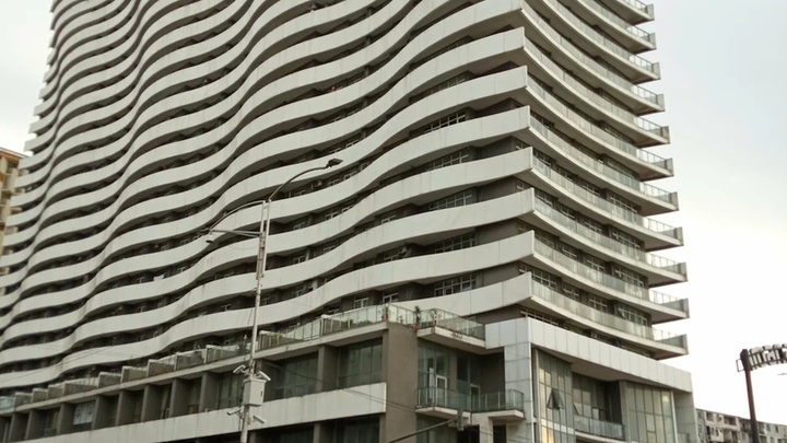 House-wave